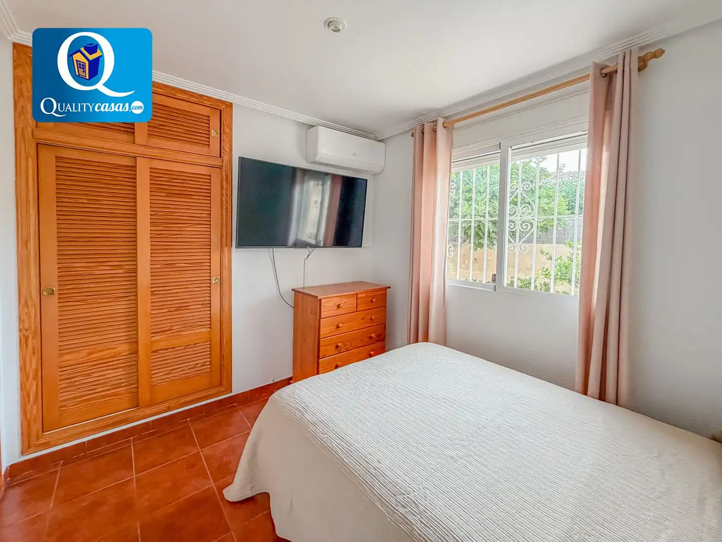 Bedroom of Houses for sale in Mutxamel  with Air Conditioner, Heating and Terrace