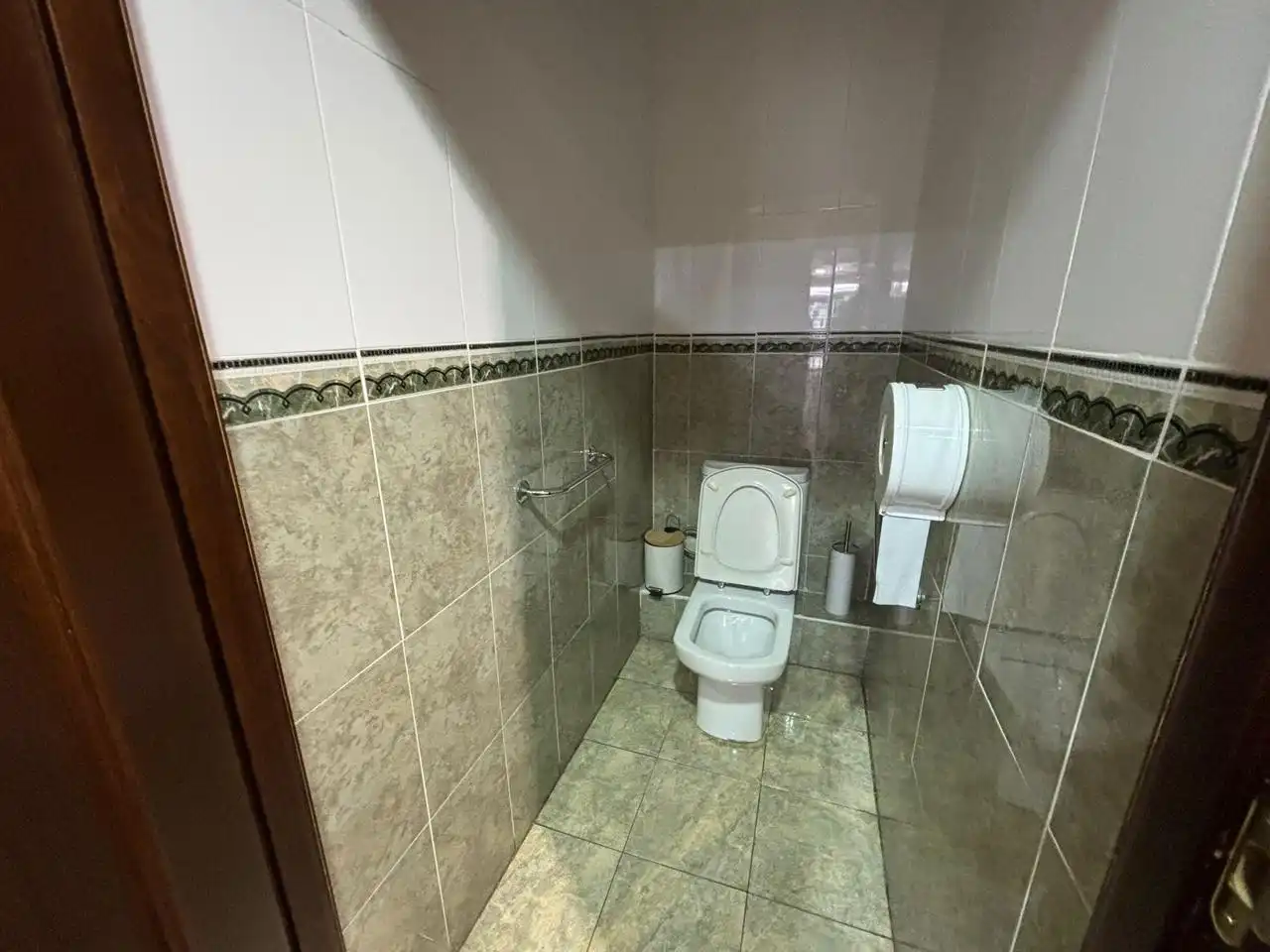 Bathroom of Commercial properties for sale in Granada  with Air Conditioner