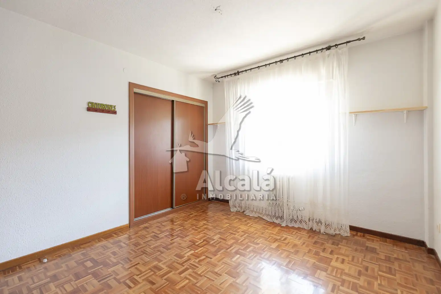 Habitación de Piso en venta en Alcalá de Henares con Calefacción, Parquet y Terraza