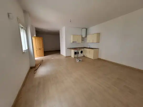 Piso en venta en C/ Alberto Lista, Feria