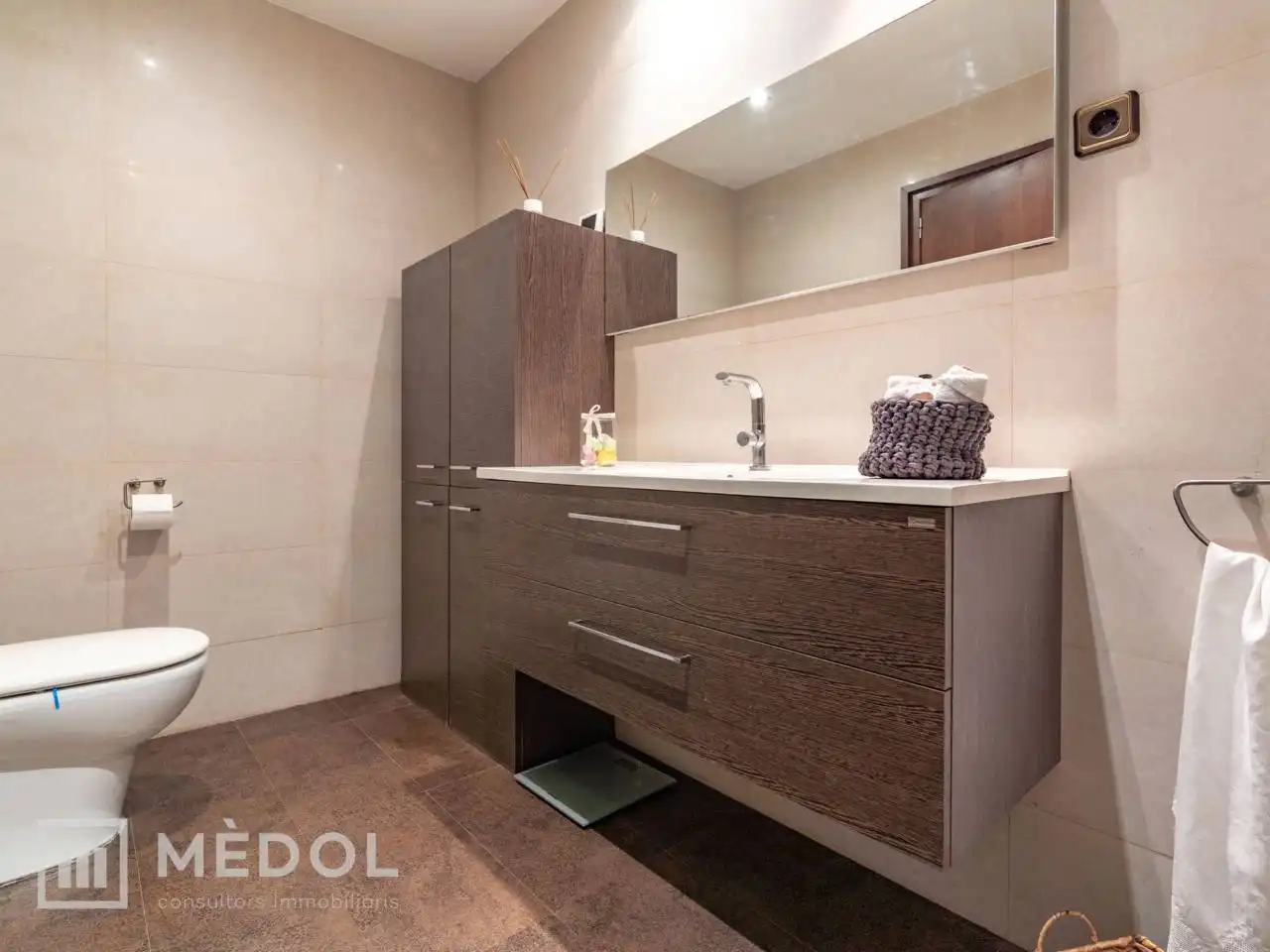 Baño de Piso en venta en Tarragona con Calefacción, Parquet y Amueblado