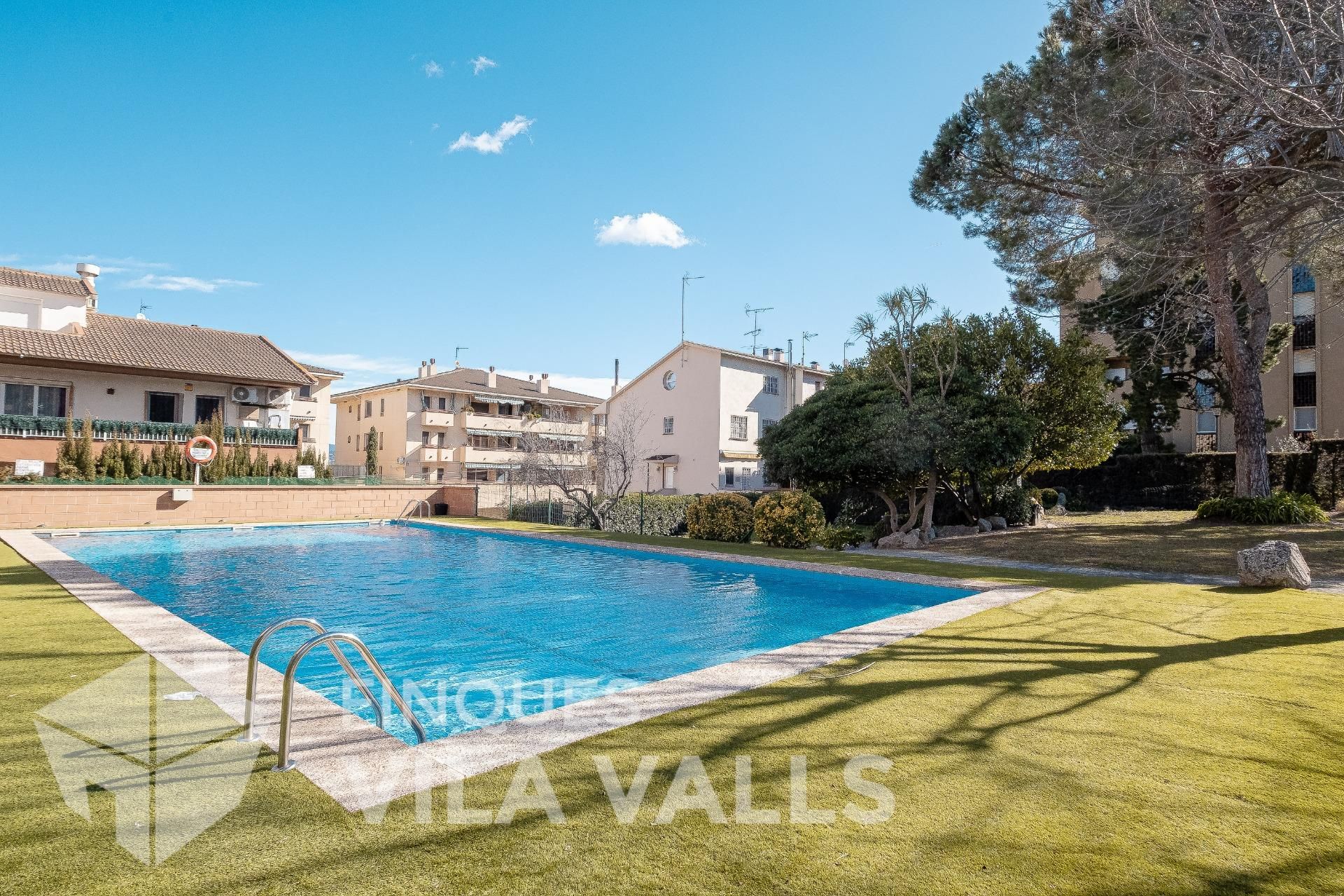 Swimming pool of Flat for sale in Sant Feliu de Codines  with Private garden and Community pool