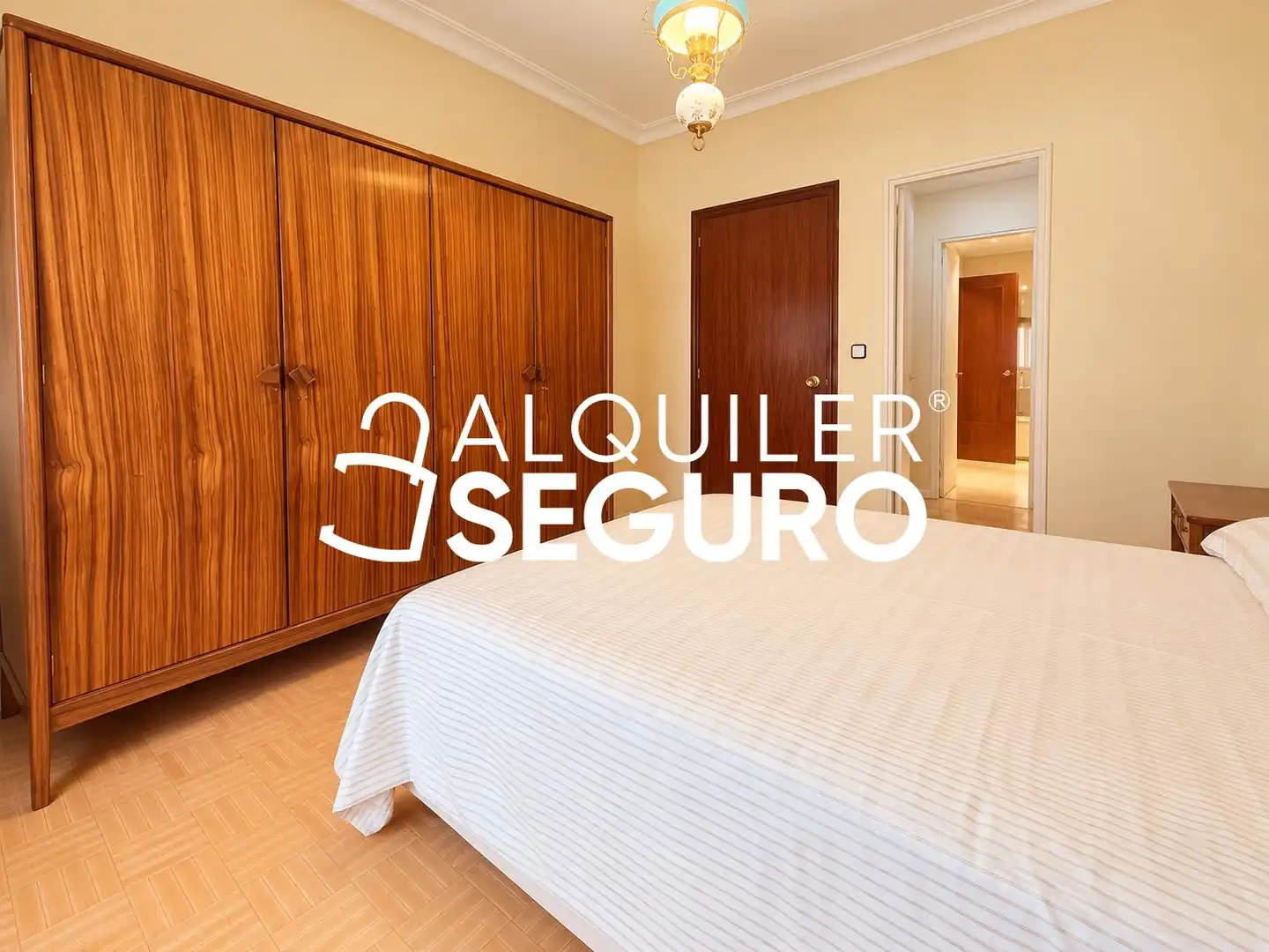 Habitación de Piso de alquiler en Chamberí