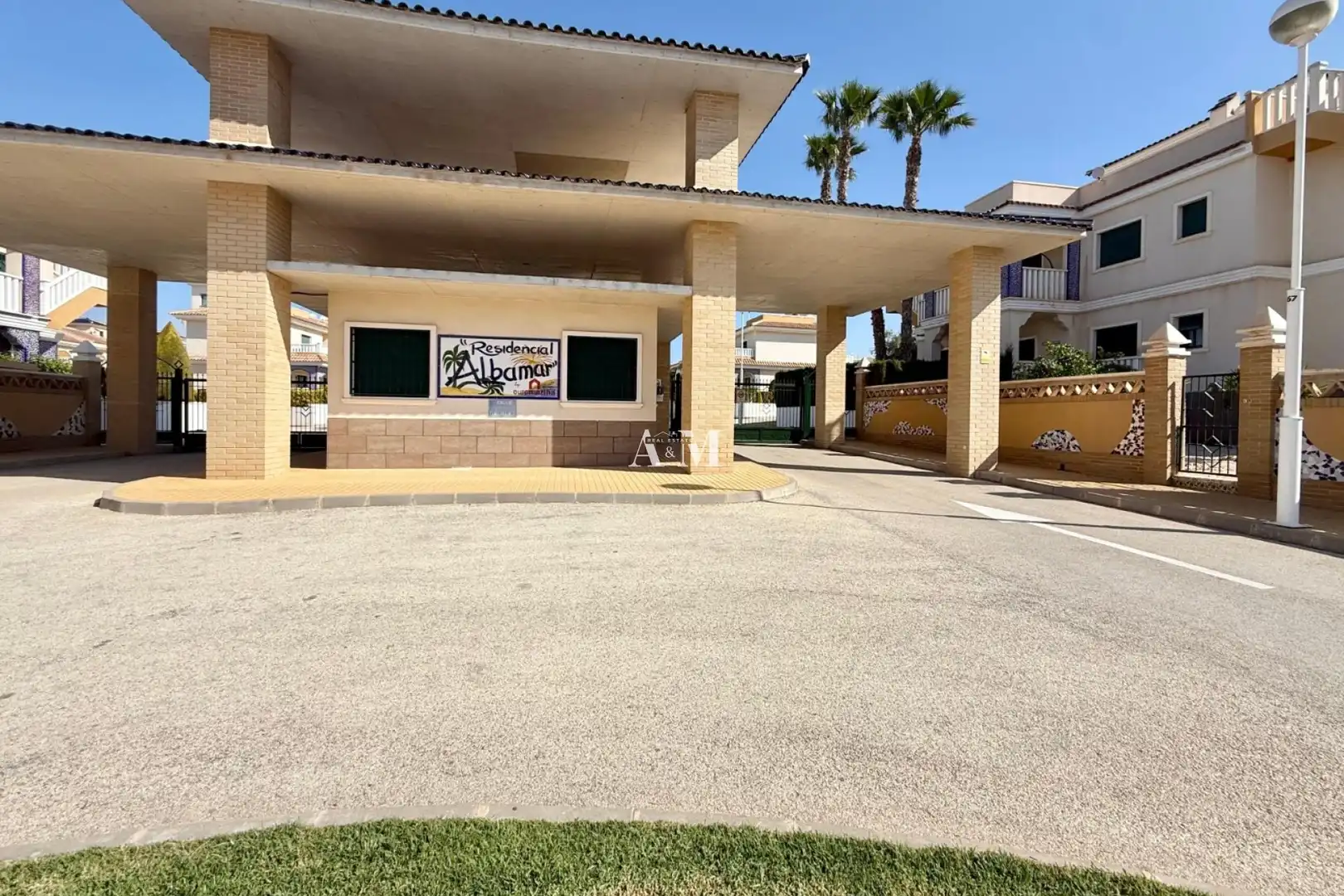 Vista exterior de Casa adosada de alquiler en Rojales con Aire acondicionado, Calefacción y Jardín privado