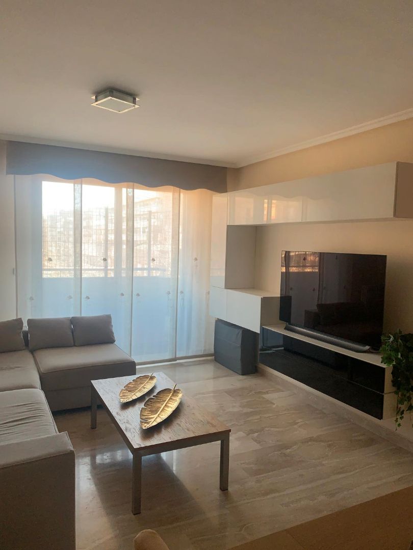 Living room of Flat for rent in  Zaragoza Capital  with Heating, Furnished and Oven