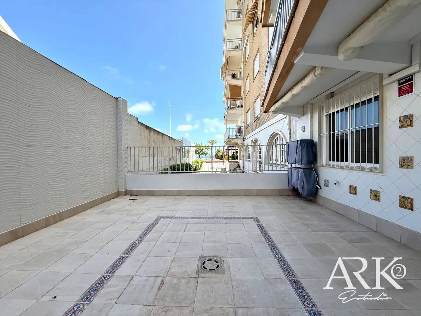 Terrasse von Wohnungen zum Verkauf in Gandia mit Klimaanlage, Heizung und Terrasse