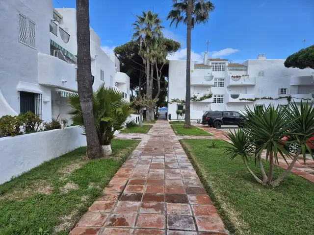 Vista exterior de Apartament en venda en Chiclana de la Frontera amb Terrassa, Moblat i Piscina comunitària