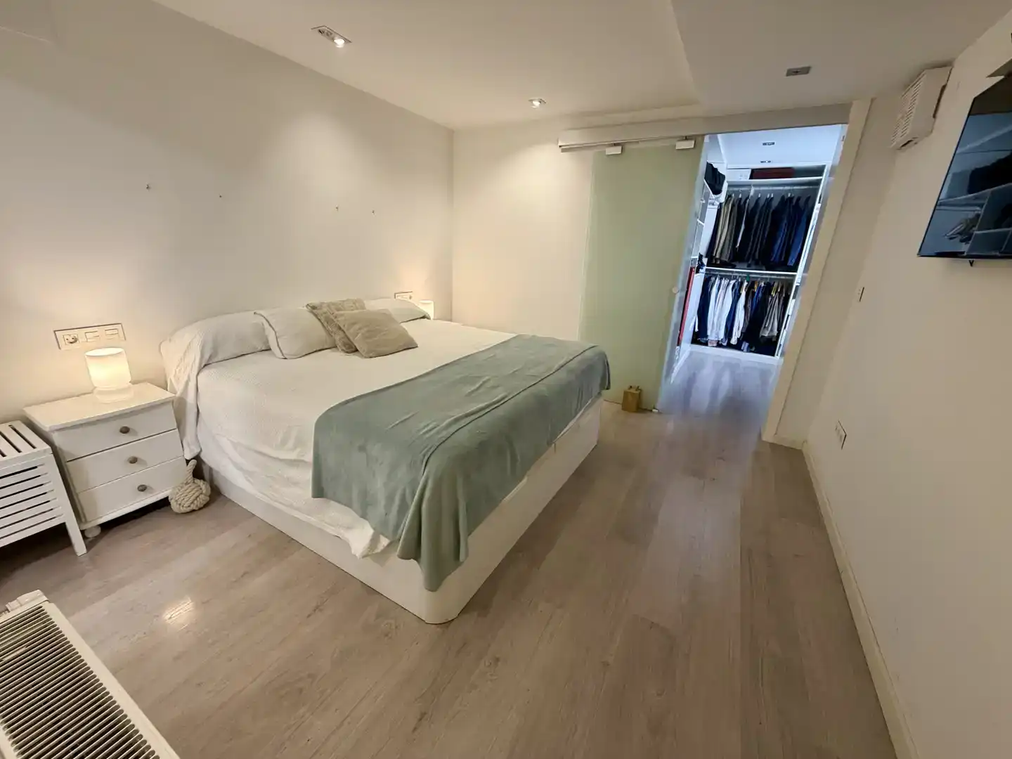 Habitación de Piso en venta en Alicante / Alacant con Aire acondicionado