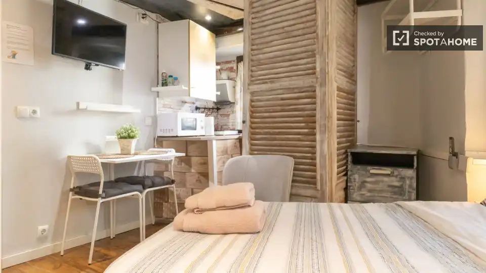 Zimmer in Universidad - Malasaña