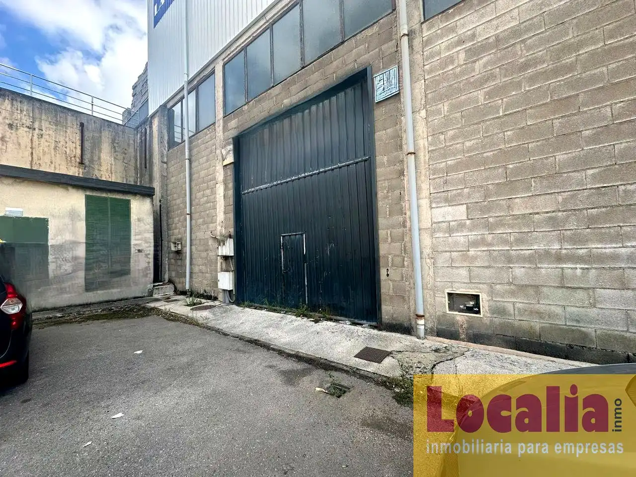 Industrial building for sale in Cacicedo