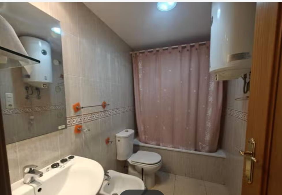 Baño de Piso en venta en Carcaixent con Aire acondicionado, Calefacción y Trastero