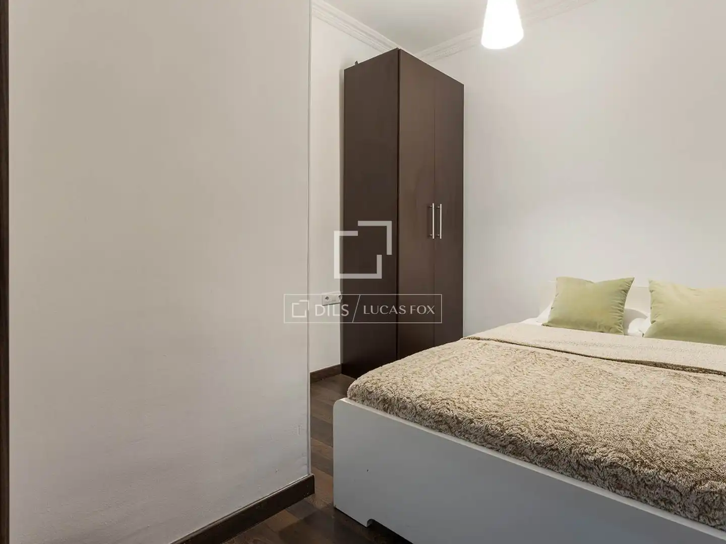 Habitación de Piso en venta en Barcelona con Calefacción, Parquet y Amueblado
