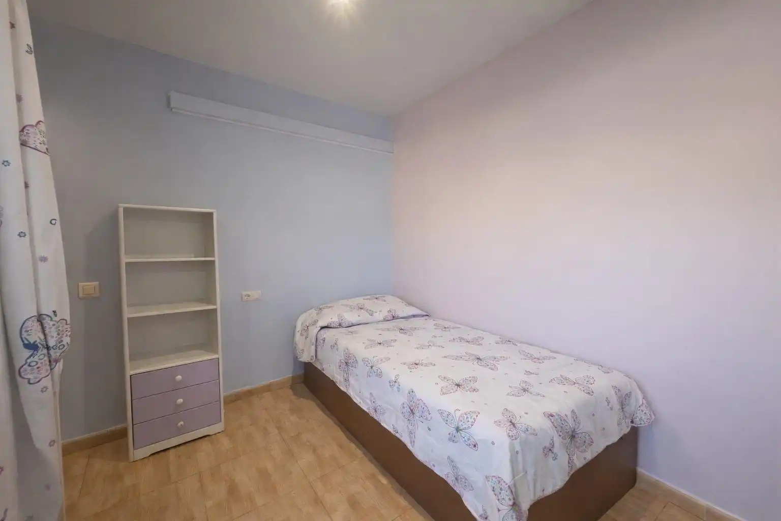 Habitación de Ático en venta en Plasencia con Aire acondicionado, Calefacción y Terraza