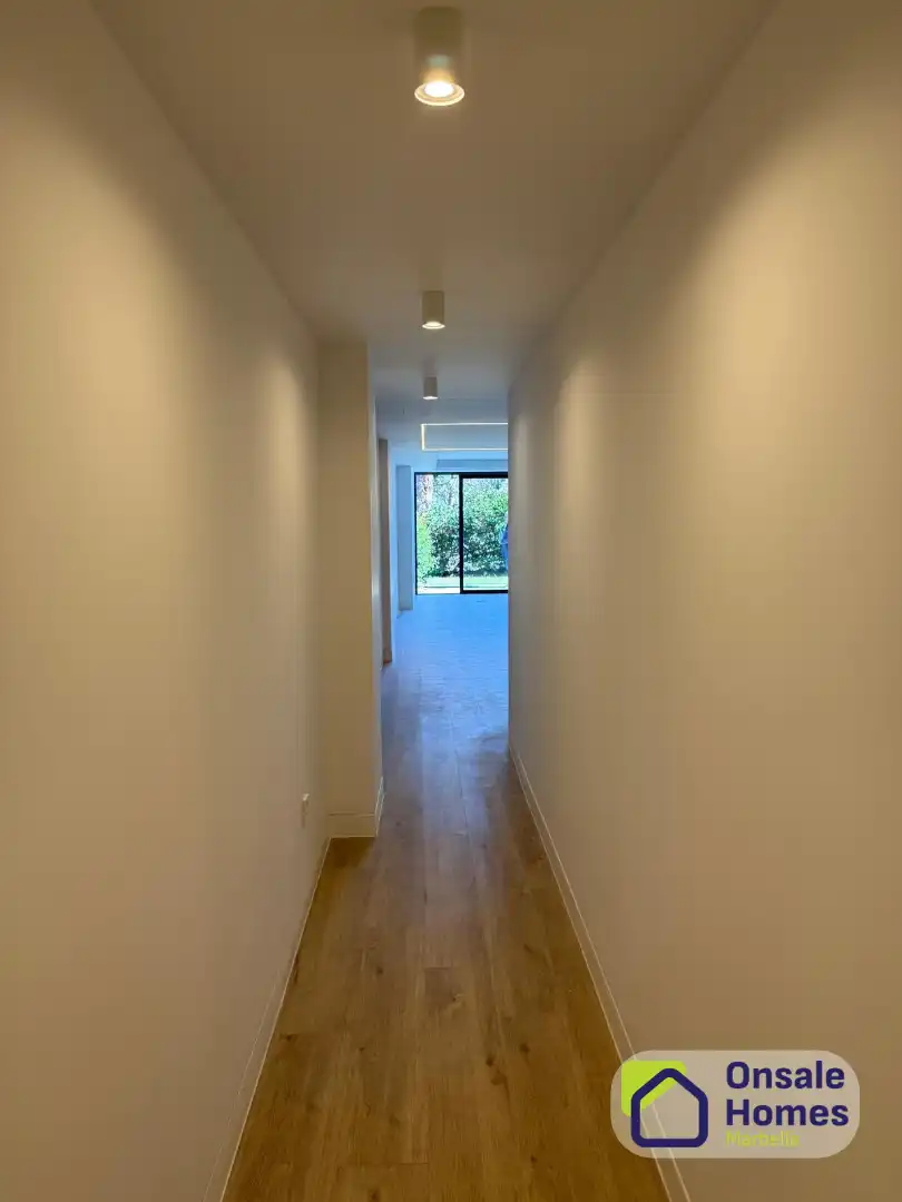 Apartament amb jardí en venda a Nueva Andalucía, imagen 4