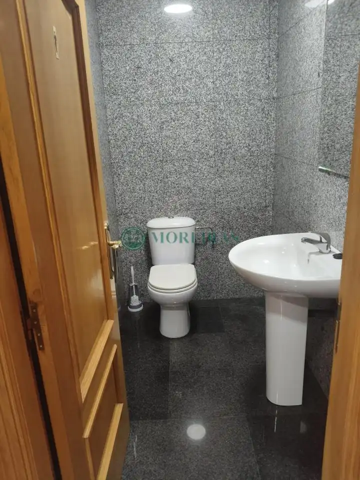Business premises for sale in Couto, imagen 14