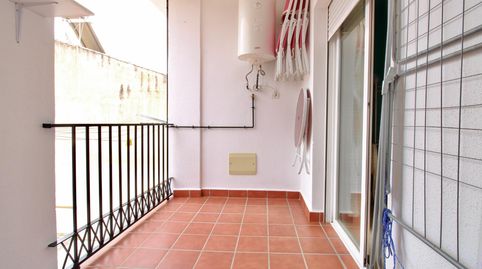 Foto 2 de Piso en venta en Calle Cervantes, San Antón, Armilla