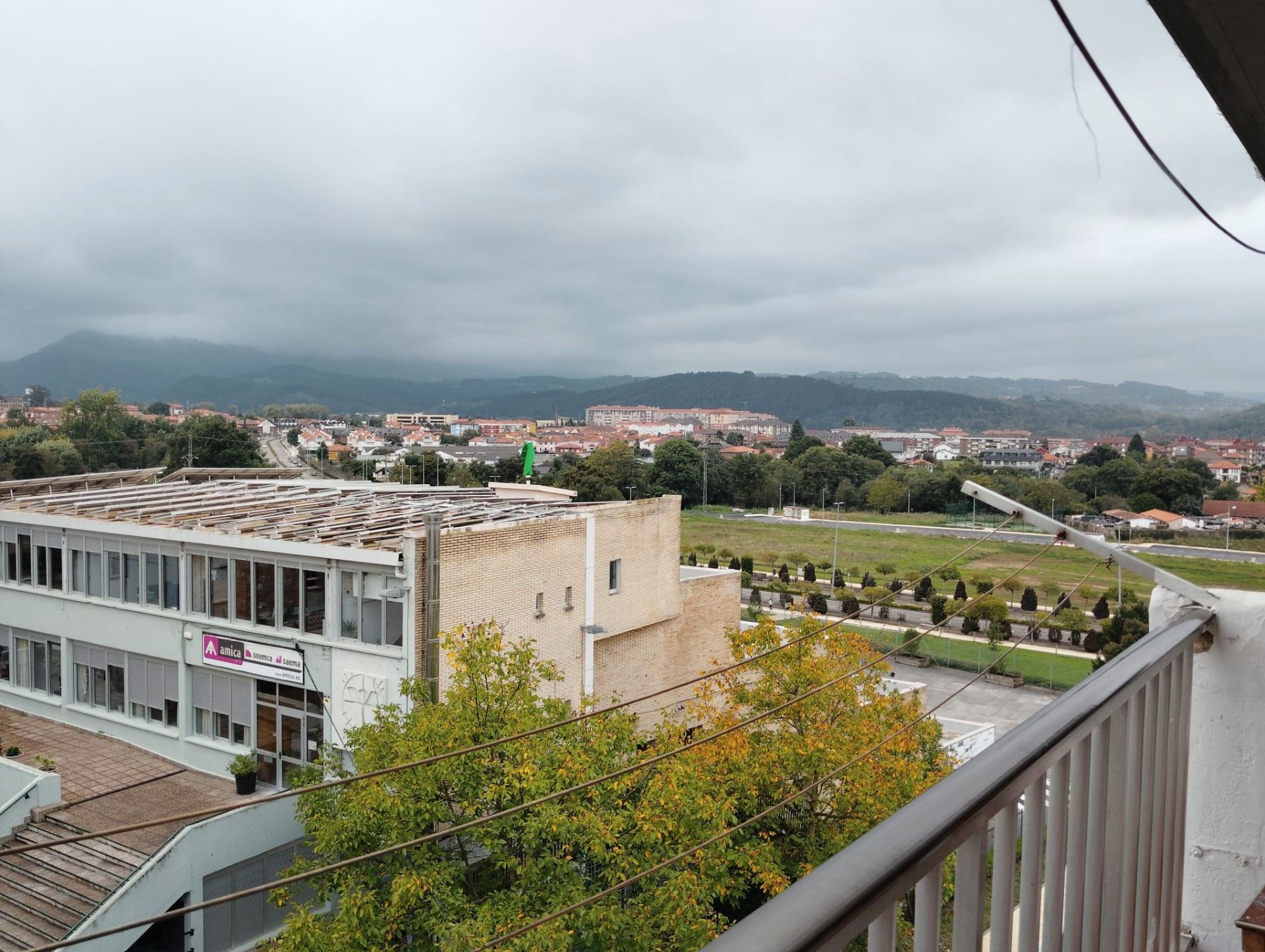 Vista exterior de Pis en venda en Torrelavega 