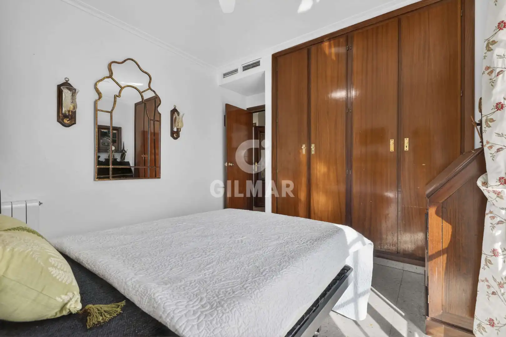 Habitación de Piso en venta en Sevilla con Calefacción y Balcón