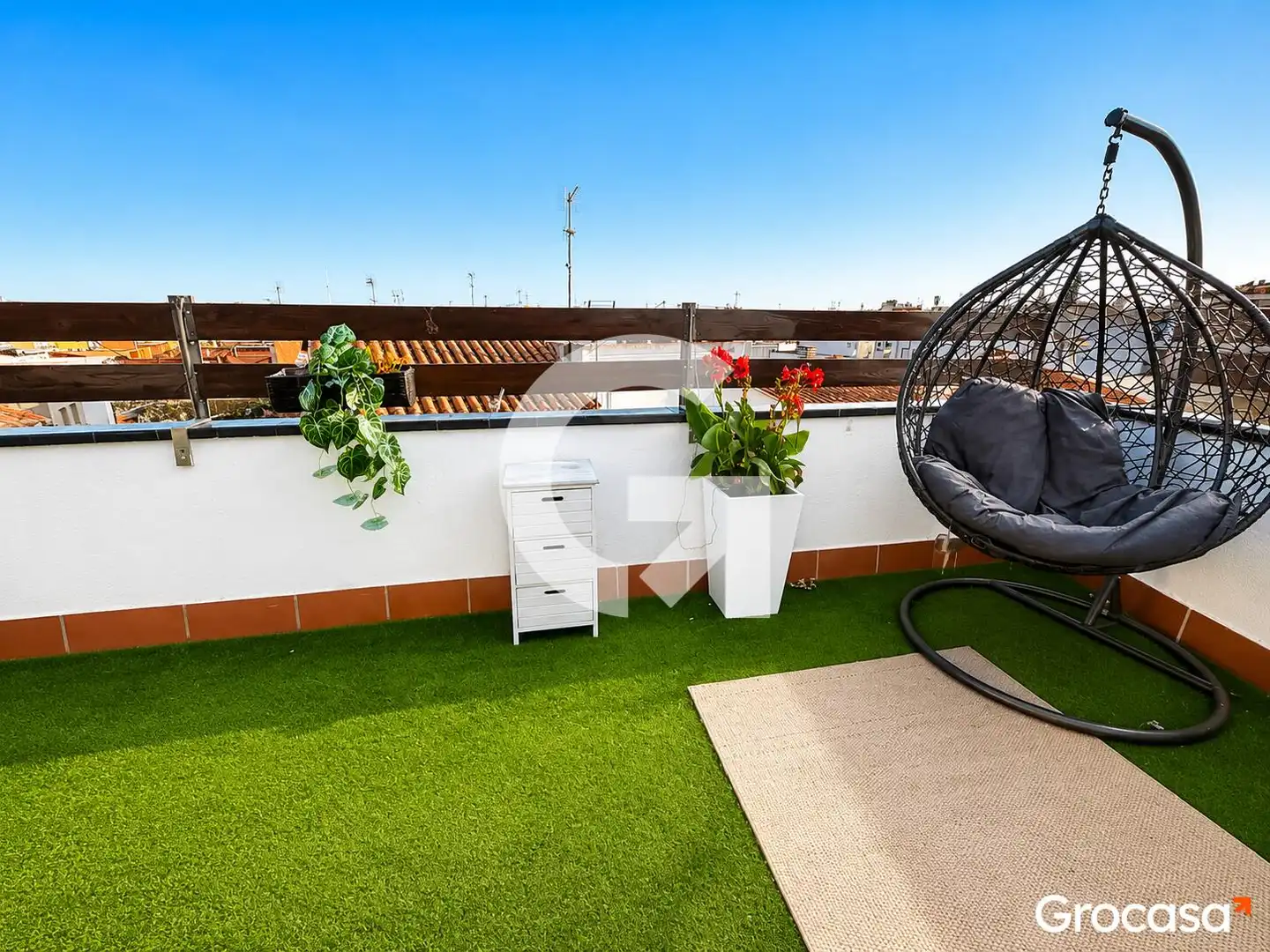 Terrasse von Dachboden zum Verkauf in Vilanova i la Geltrú mit Klimaanlage, Heizung und Terrasse
