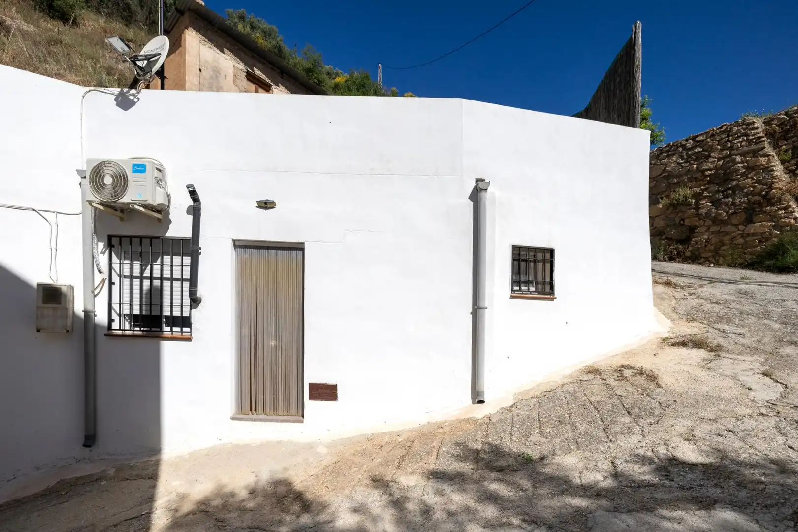 Vista exterior de Terreno en venta en Lanjarón