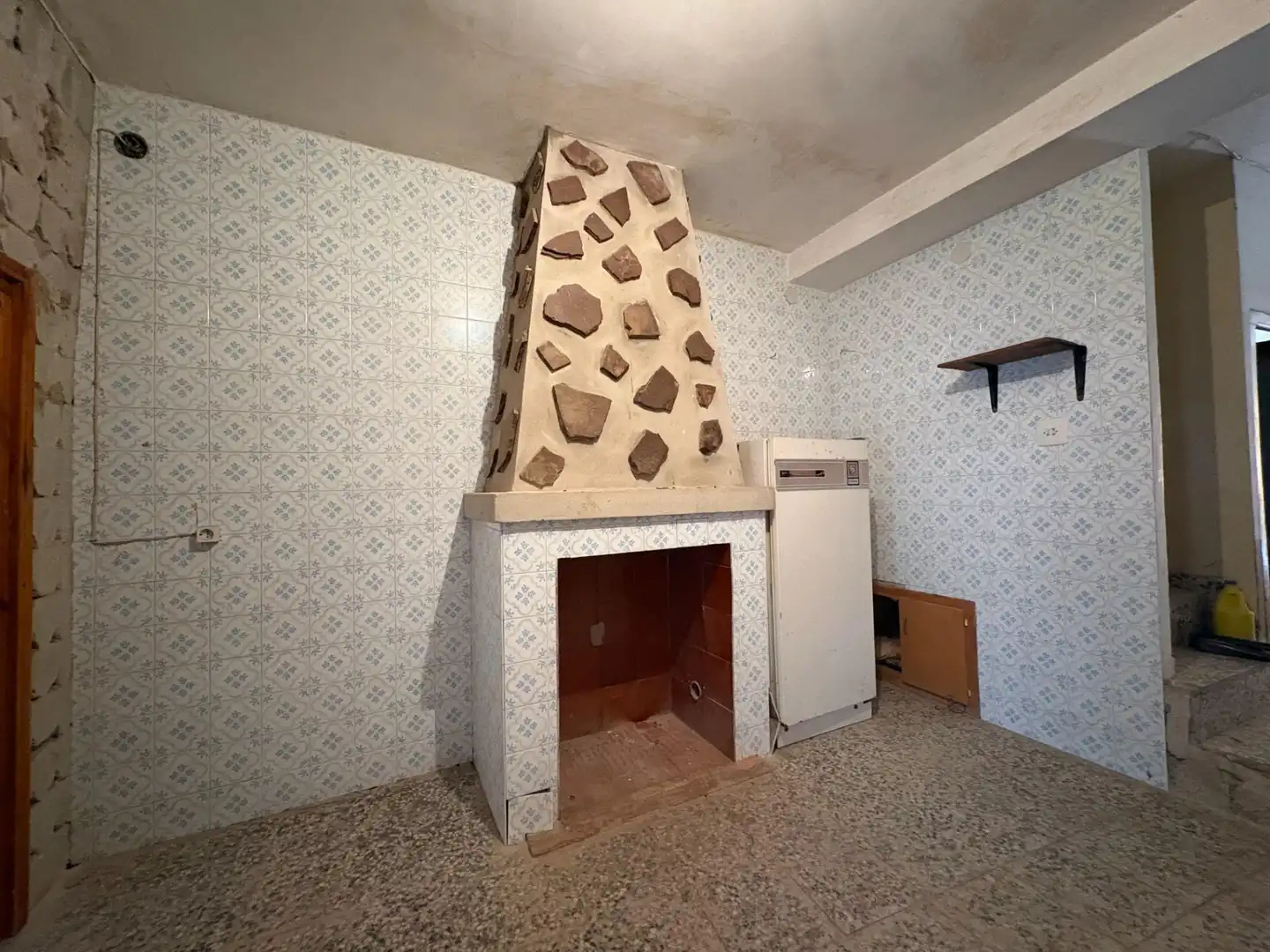 Kitchen of Houses for sale in Gestalagar