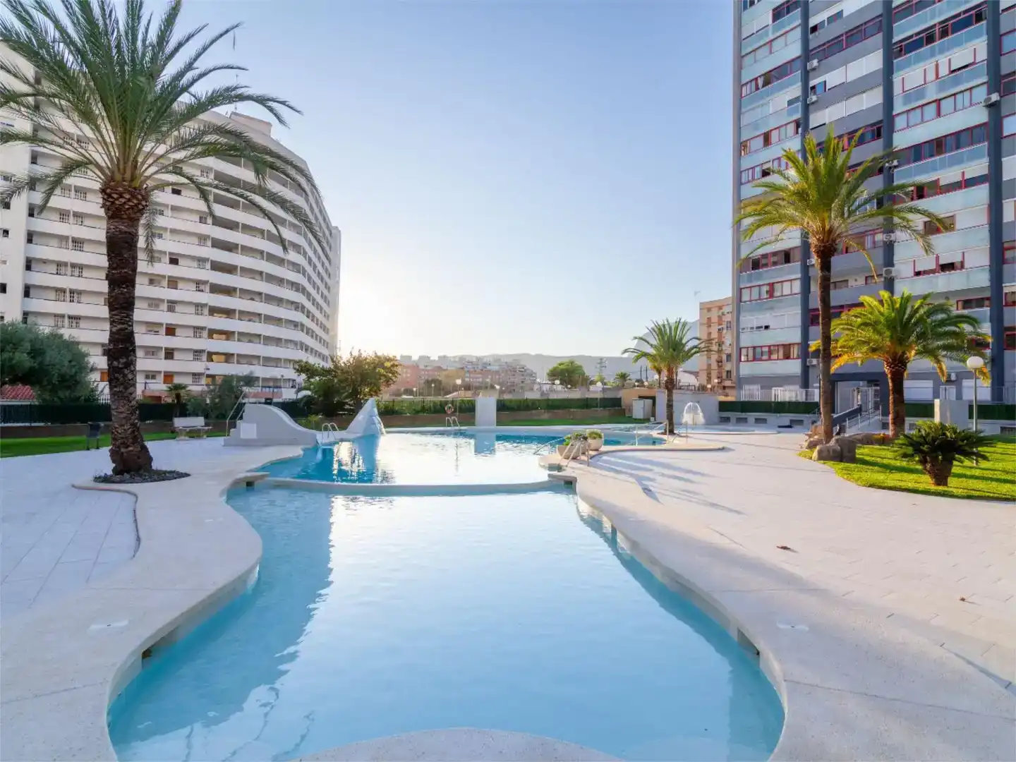 Swimming pool of Apartments for rent in Benidorm  with Air Conditioner, Private garden and Swimming Pool