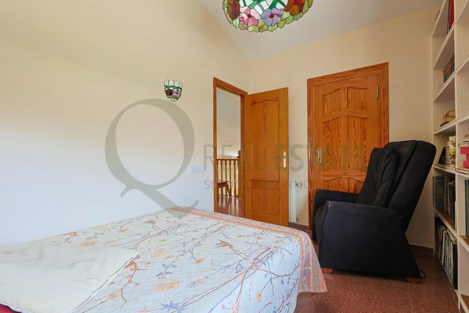 Dormitori de Casa o xalet en venda en Alicante / Alacant amb Aire condicionat, Calefacció i Jardí privat