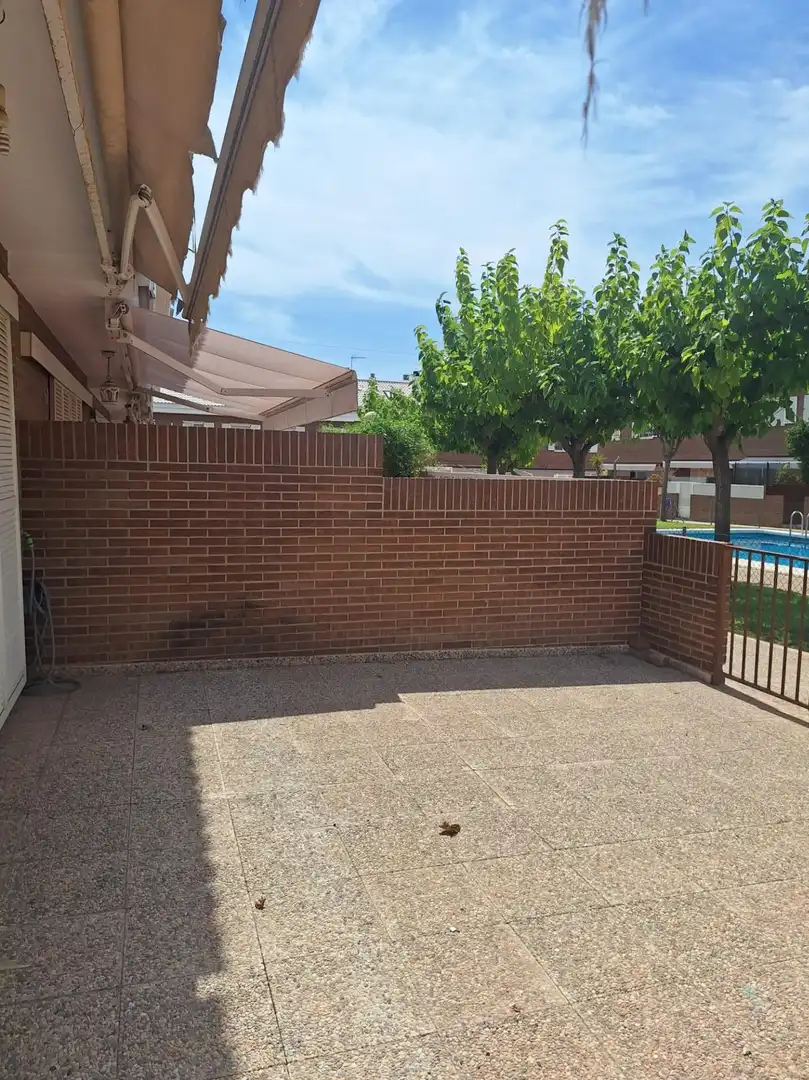 Jardí de Casa adosada de lloguer en Murcia amb Aire condicionat, Terrassa i Moblat