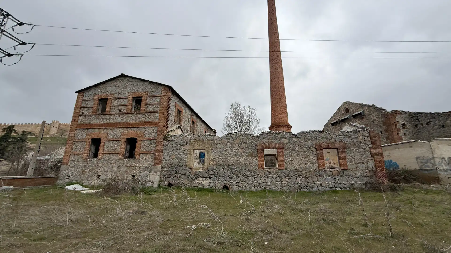 Exterior view of Industrial land for sale in Ávila Capital
