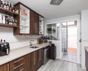 Cuina de Apartament de lloguer en Getafe amb Aire condicionat, Jardí privat i Parquet