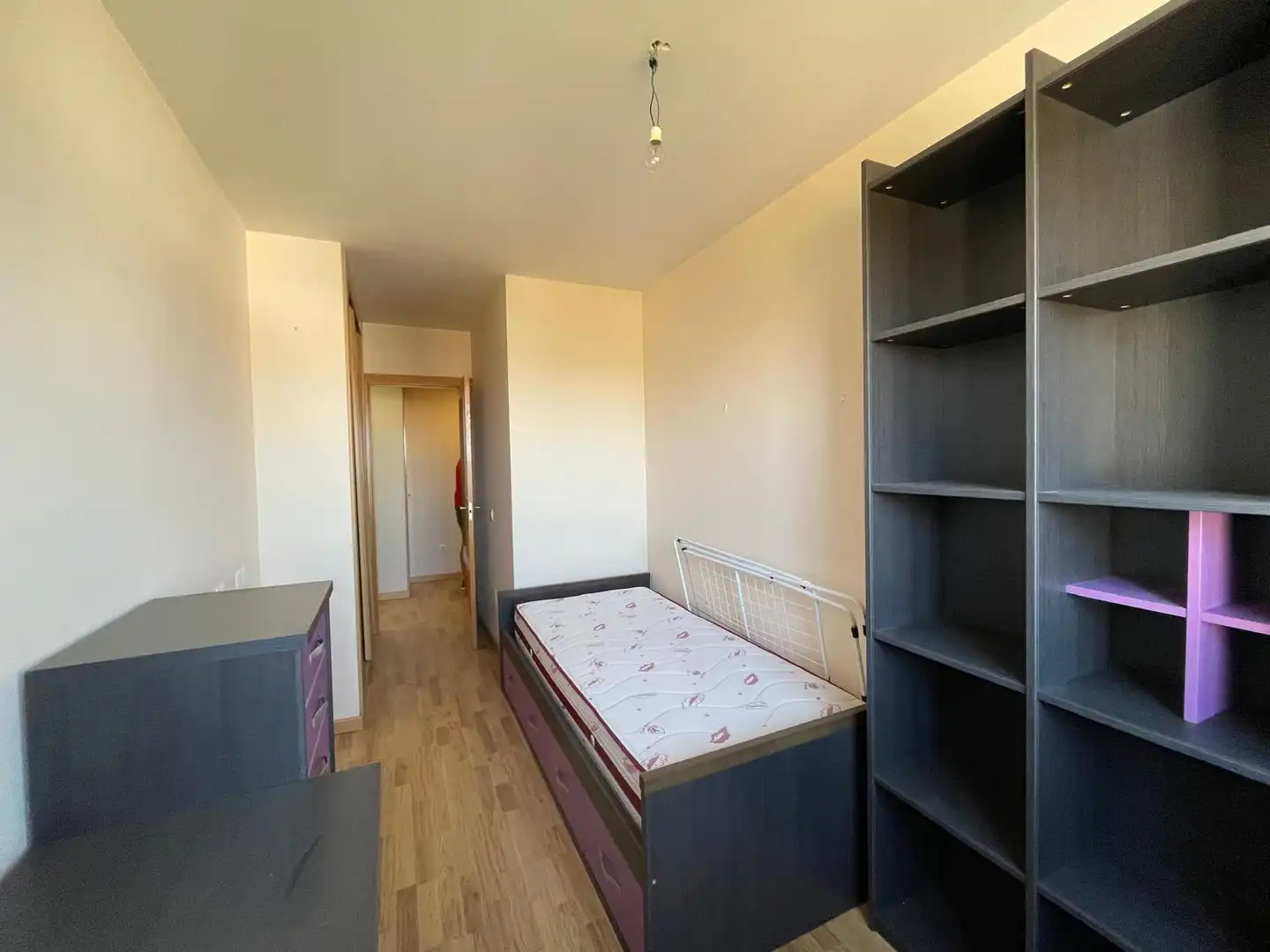 Schlafzimmer von Dachboden zur Miete in Venta de Baños mit Heizung, Parkett und Terrasse