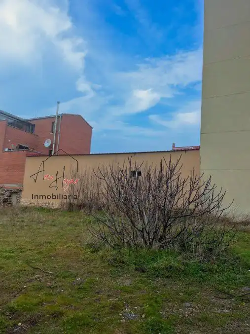 Fabrikhallen zum Verkauf in Salamanca