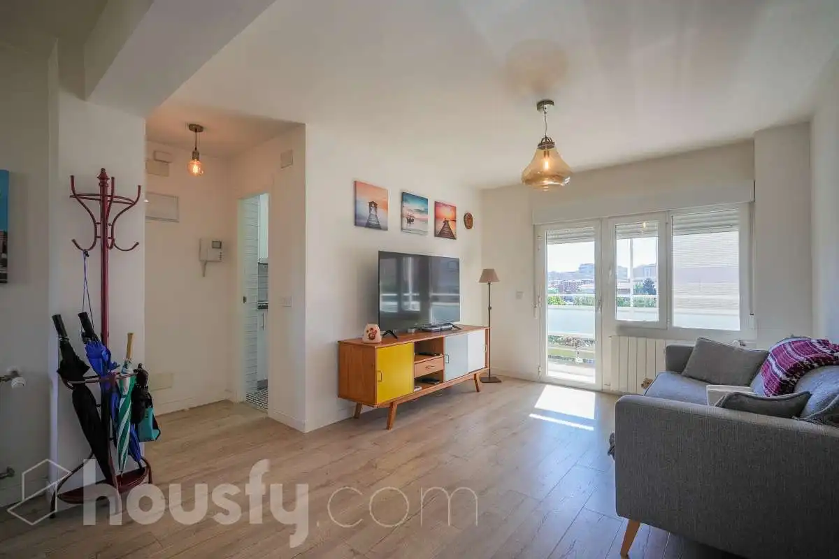 Sala de estar de Piso en venta en Madrid con Calefacción, Terraza y Trastero