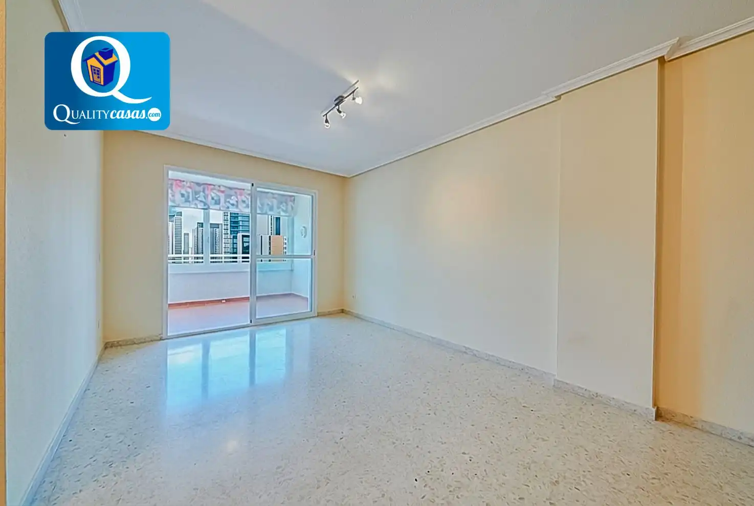Sala d'estar de Pis en venda en Alicante / Alacant amb Aire condicionat, Calefacció i Terrassa