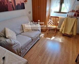 Sala d'estar de Casa o xalet en venda en Salamanca Capital amb Terrassa