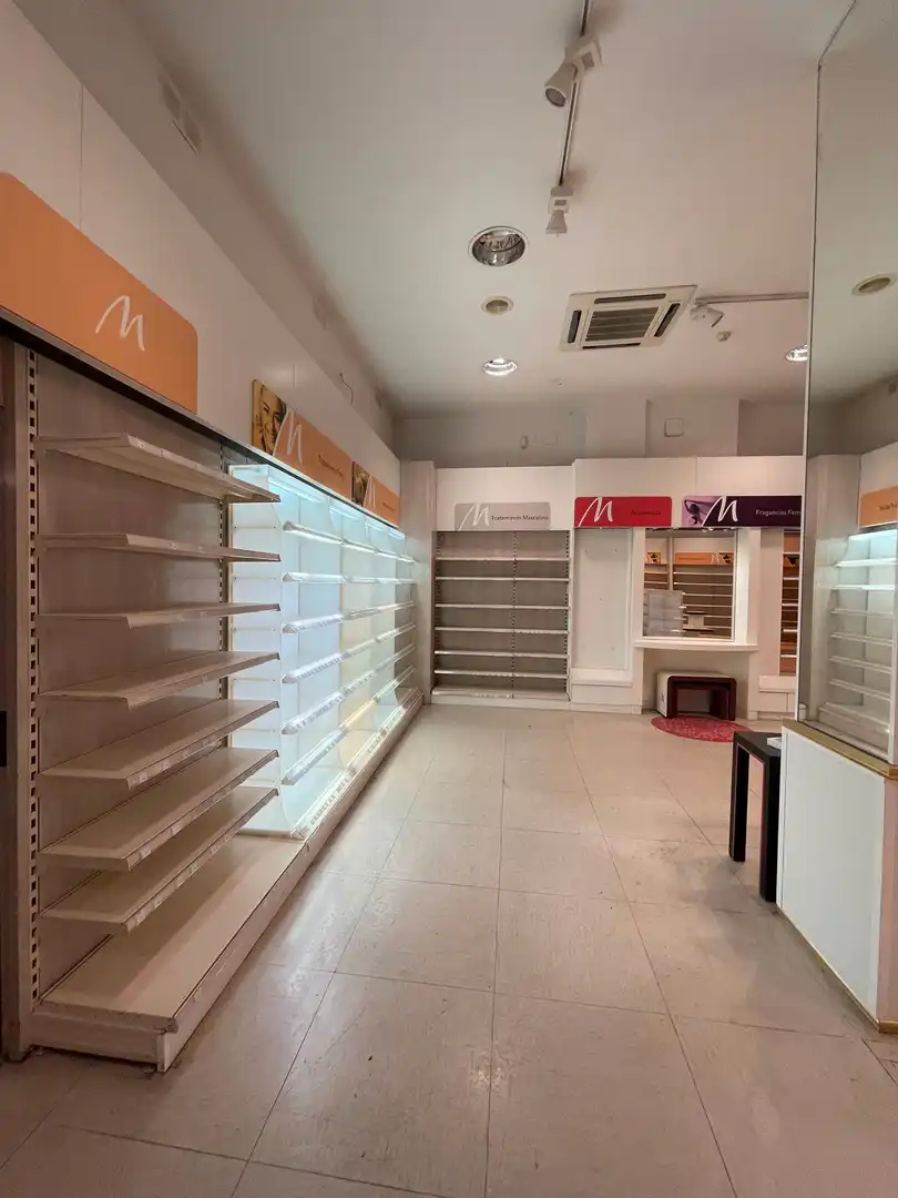 Locale commerciale in vendita a Calle 12, imagen 13