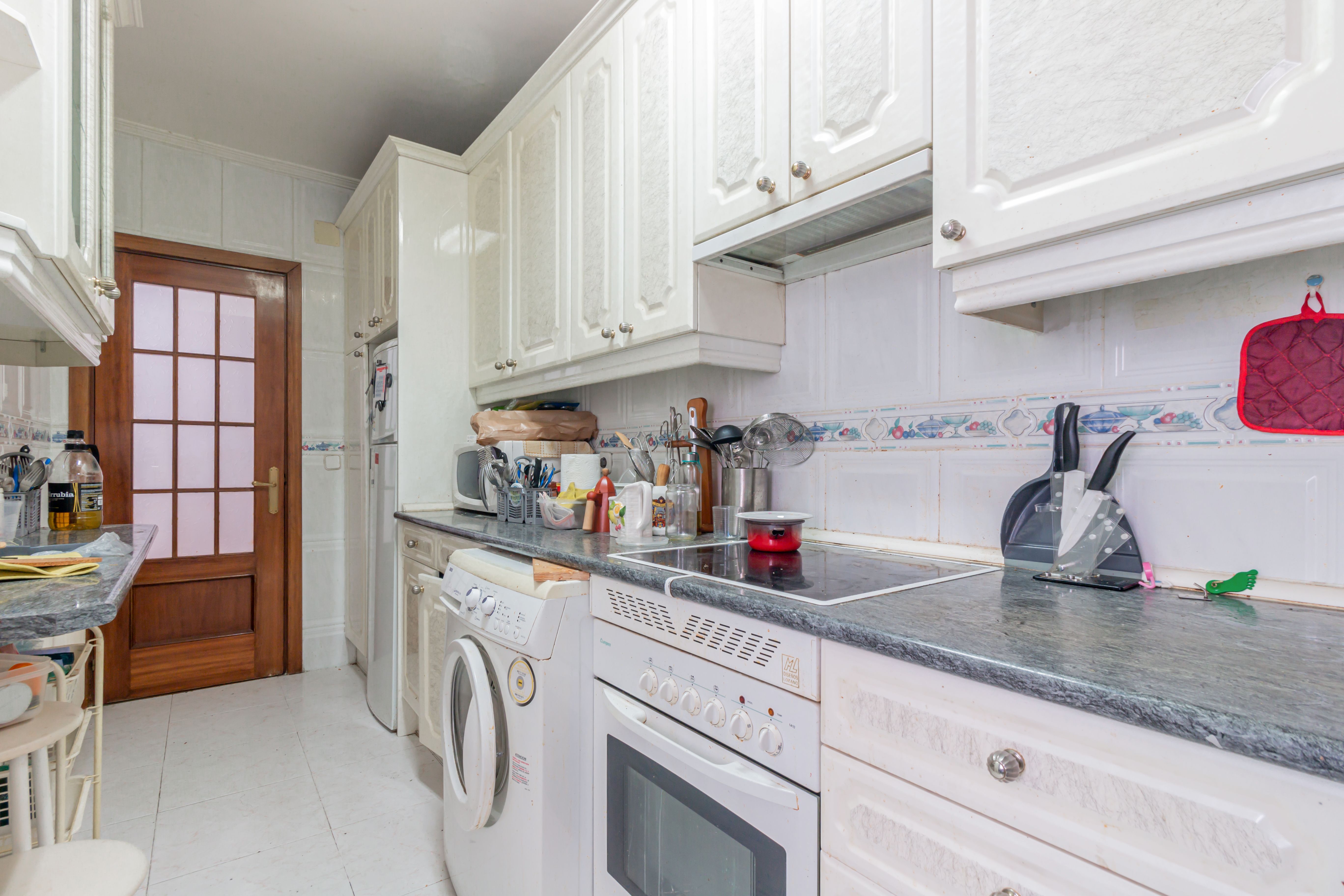 Cuina de Pis en venda en  Madrid Capital amb Calefacció, Terrassa i Traster