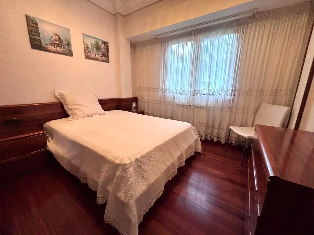Habitación de Piso en venta en Errenteria con Calefacción, Amueblado y Balcón