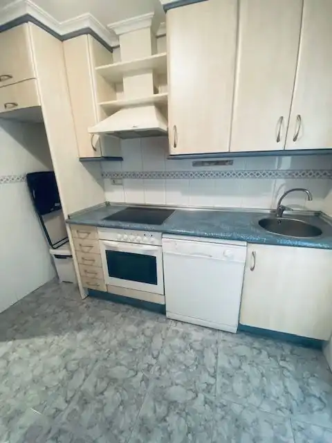 Cuina de Apartament en venda en Albacete amb Calefacció, Terrassa i Traster