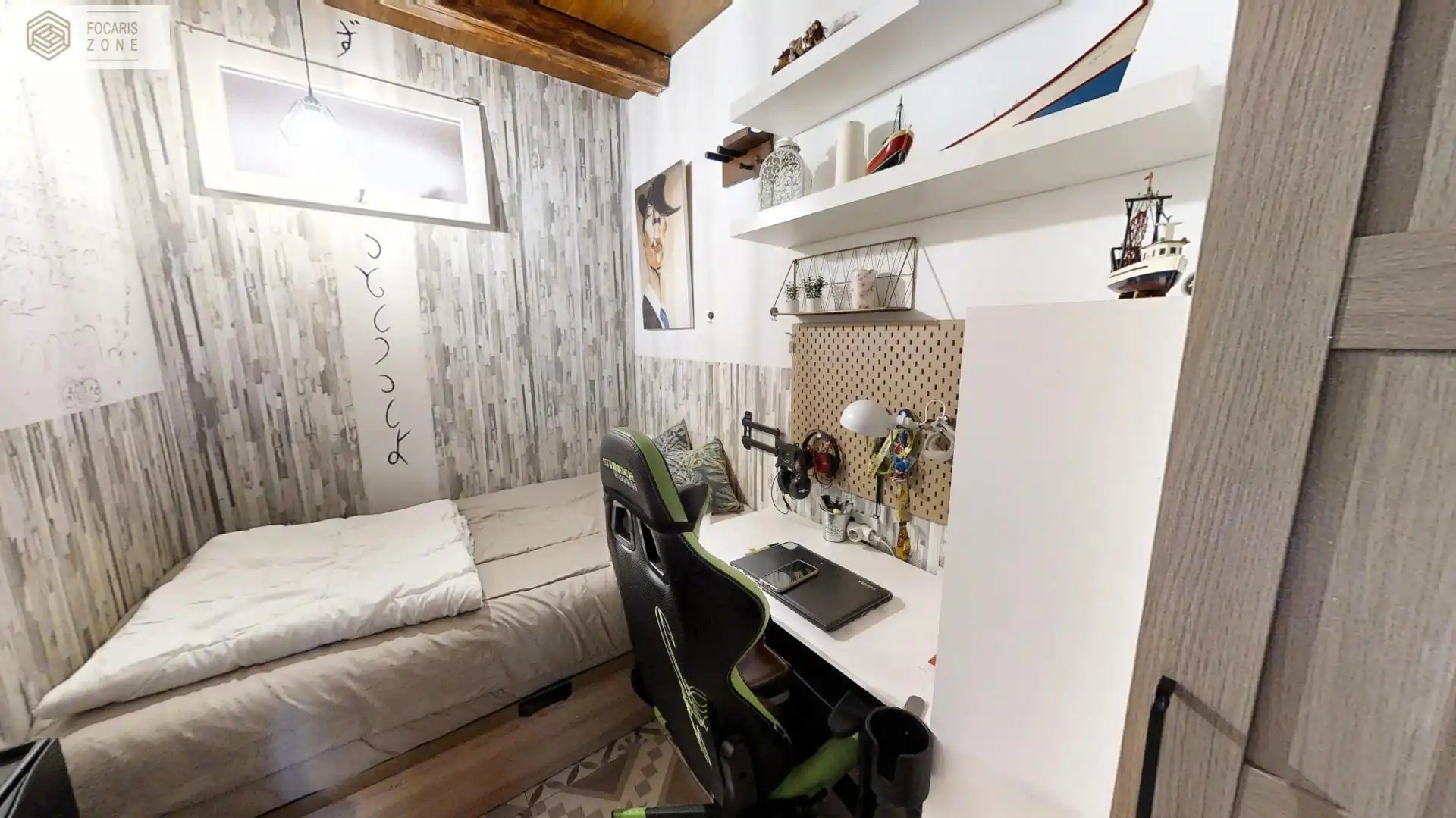 Habitación de Dúplex en venta en Málaga con Aire acondicionado, Calefacción y Trastero