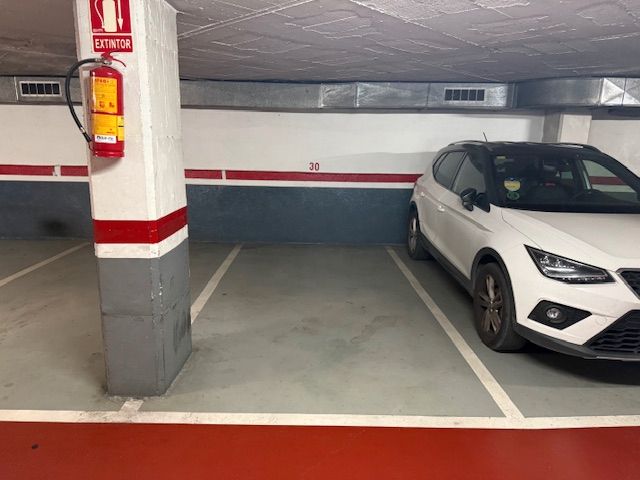Garage to rent in Carrer de Mallorca, Sagrada Família, Eixample