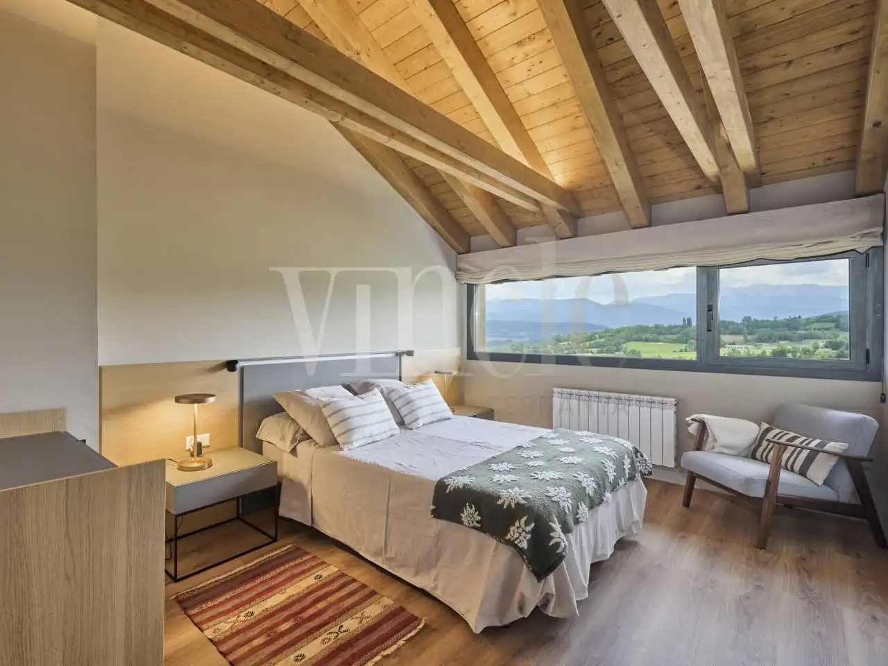 Dormitori de Casa o xalet en venda en Ger amb Calefacció, Jardí privat i Parquet