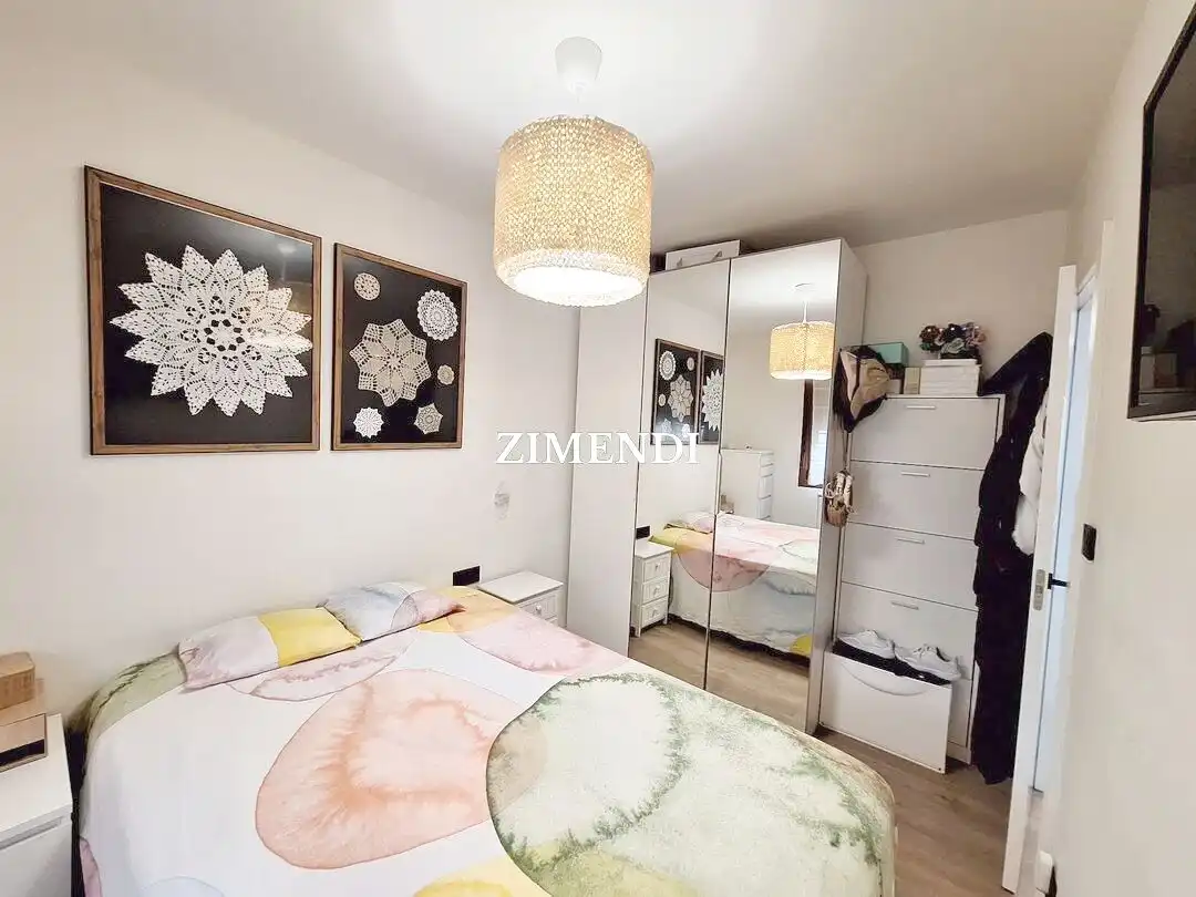 Bedroom of Flat for sale in Durango  with Heating, Storage room and Furnished