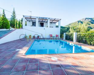 Vista exterior de Casa o xalet de lloguer en Frigiliana amb Aire condicionat, Terrassa i Piscina