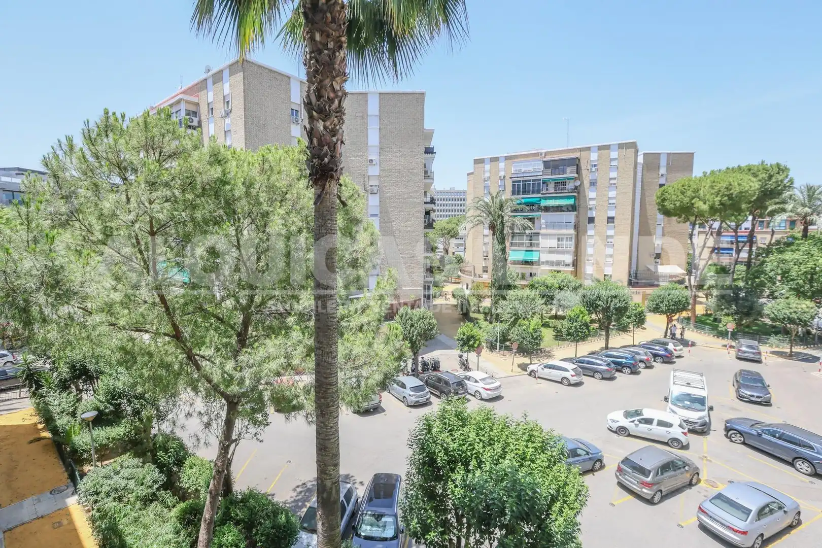 Vista exterior de Piso de alquiler en Sevilla con Aire acondicionado y Balcón
