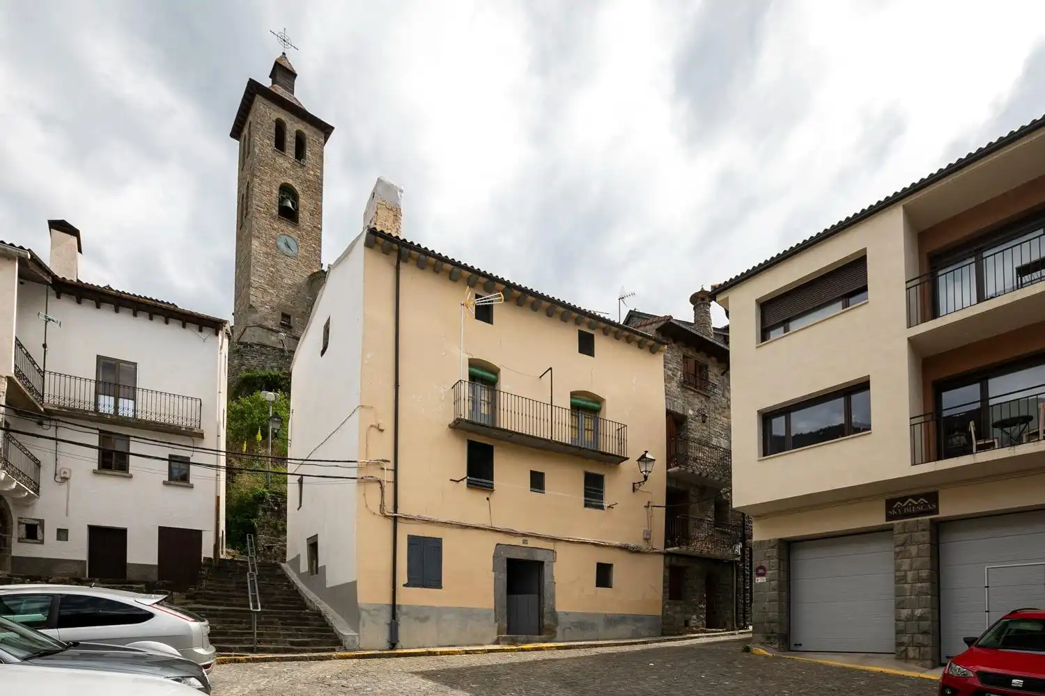 Vista exterior de Casa o chalet en venta en Biescas con Calefacción