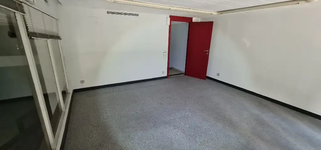 Commercial properties for sale in  Logroño