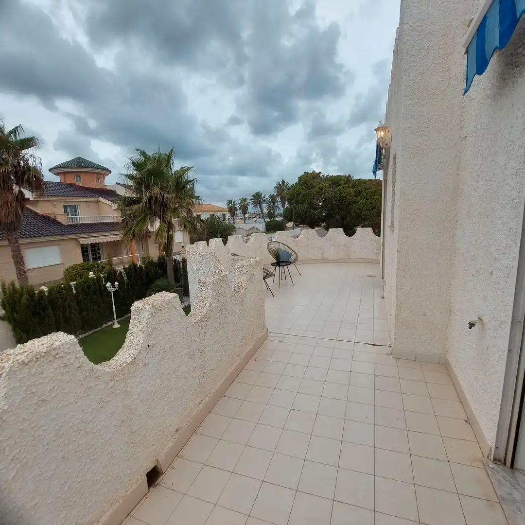 Casa o chalet en venta en Gran Vía de la Manga, Playa de las Gaviotas - El Pedrucho