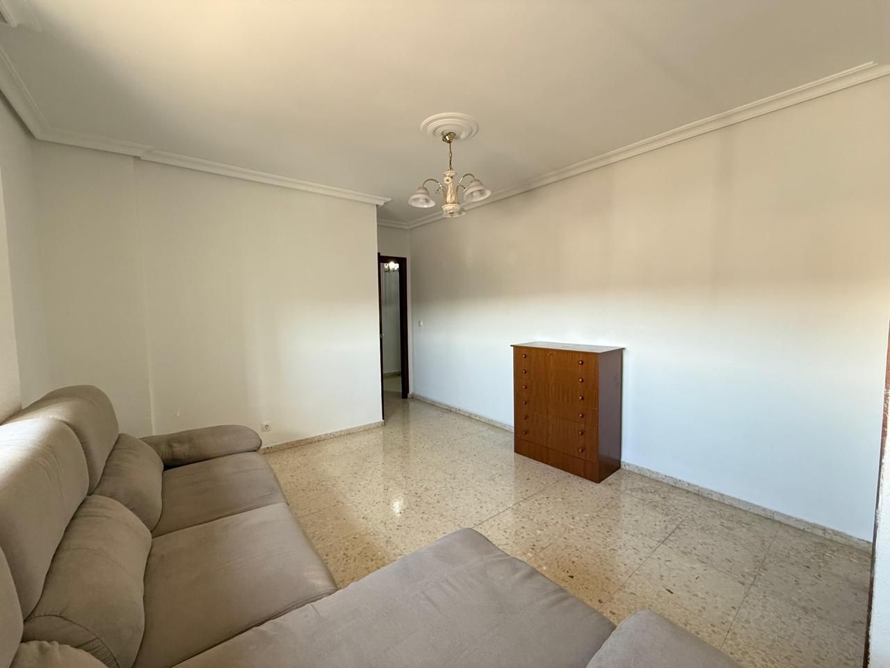 Sala d'estar de Pis en venda en Almendralejo amb Aire condicionat i Moblat