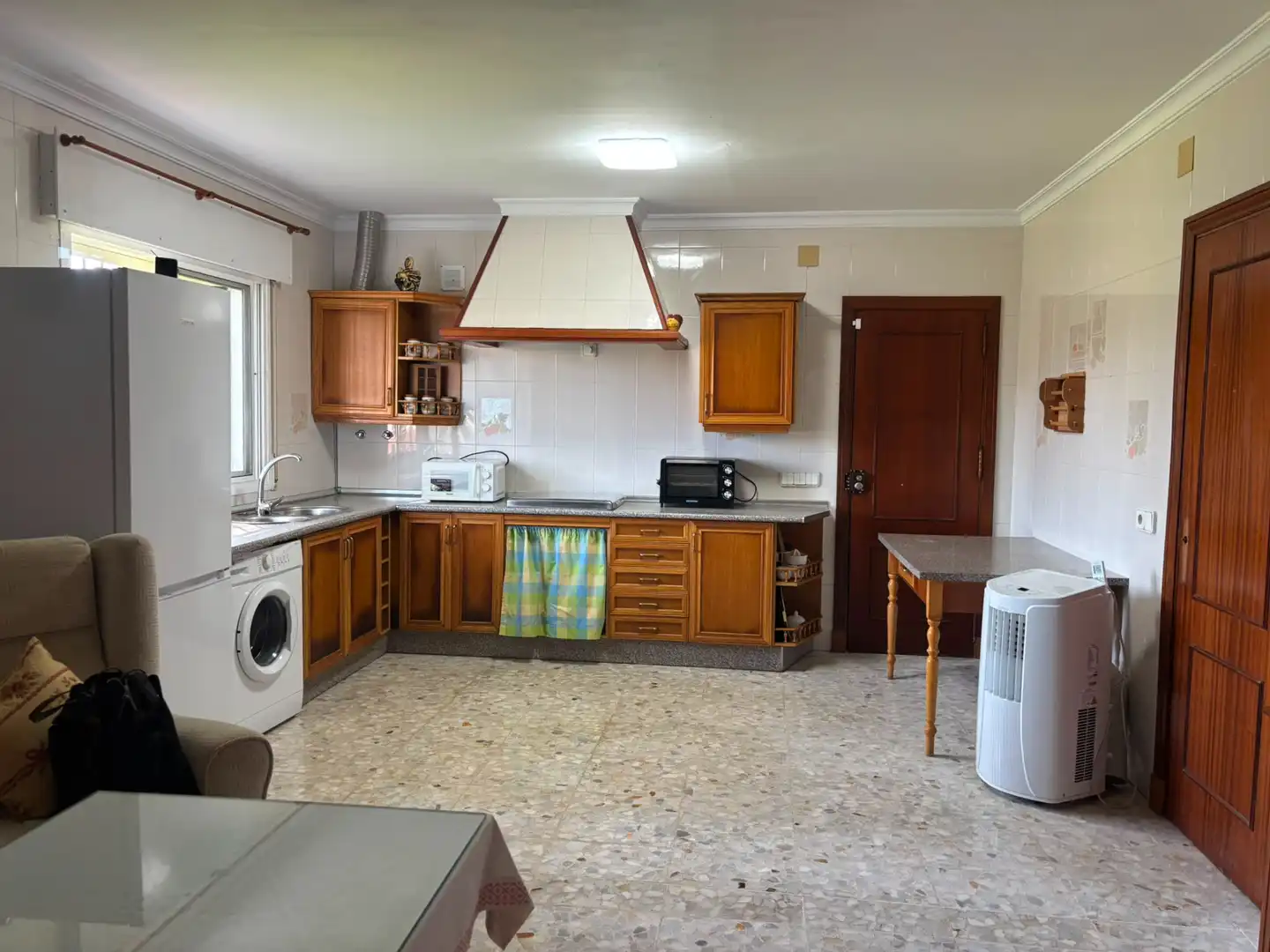 Cocina de Casa o chalet de alquiler en Chipiona con Calefacción, Jardín privado y Terraza